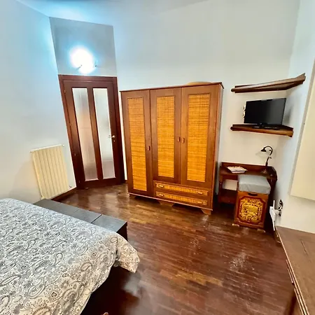 Apartment A 2 Passi - Nel Centro Di Salerno
